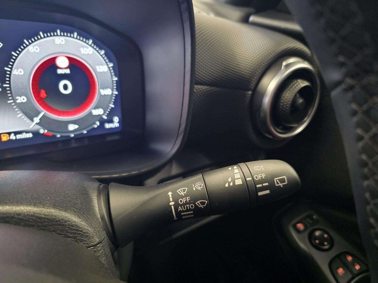 Used Nissan Juke 2024 for sale - 77618359: Photo 16