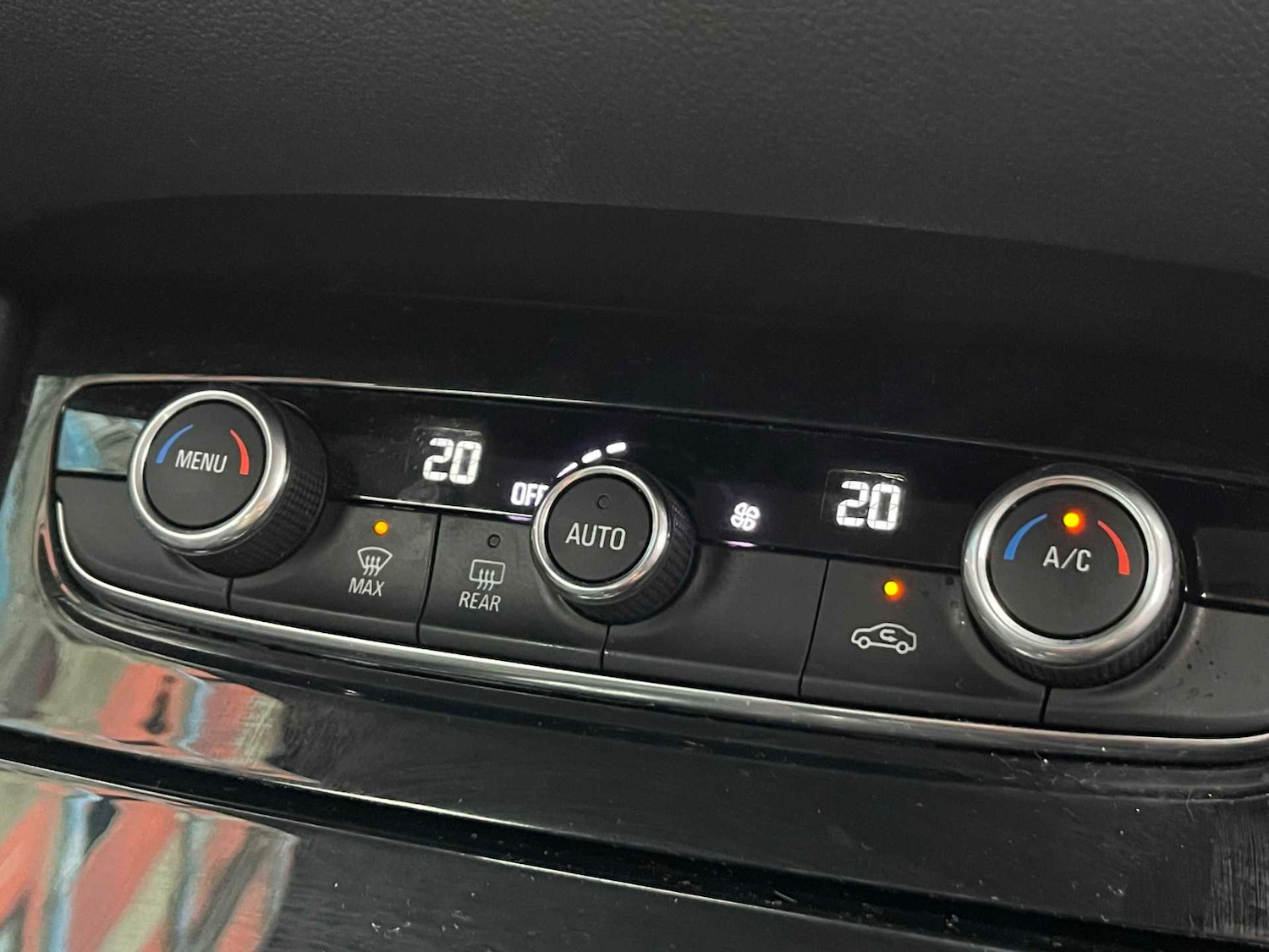 Used Vauxhall Grandland X 2019 for sale - 76986907: Photo 29