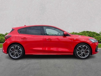 Used Ford Focus 2022 for sale - 75436305: Photo