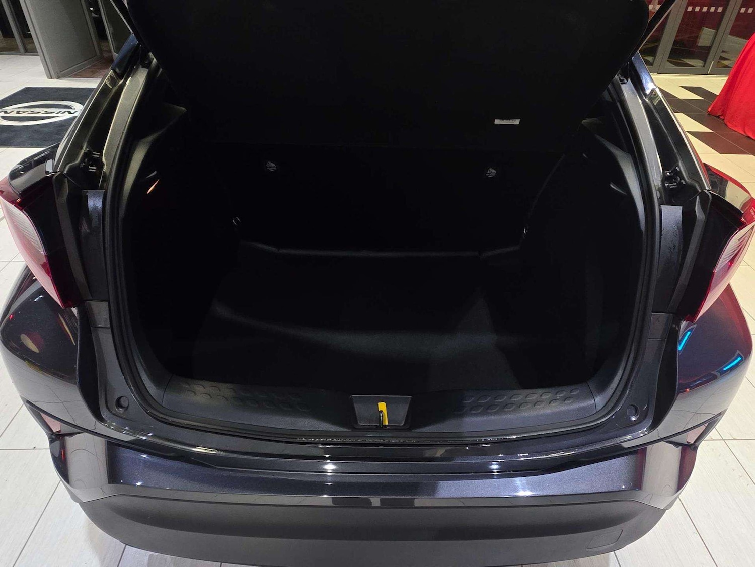 Used Toyota C-HR 2022 for sale - 77851494: Photo 15