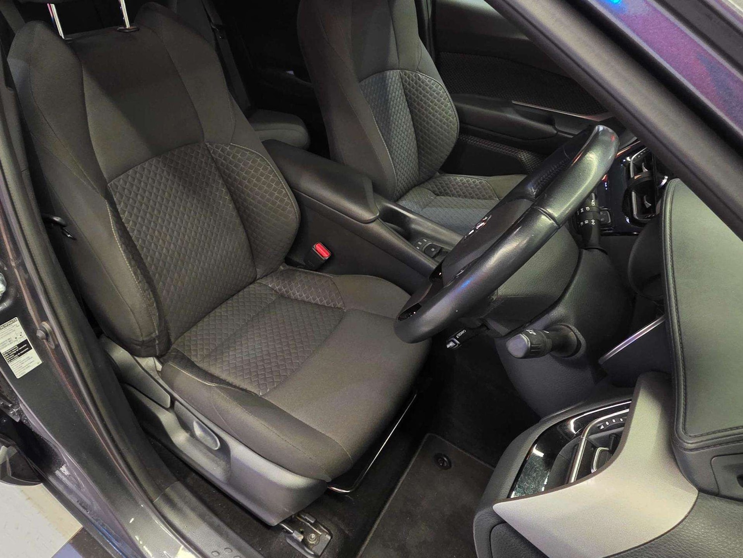 Used Toyota C-HR 2022 for sale - 77851494: Photo 18