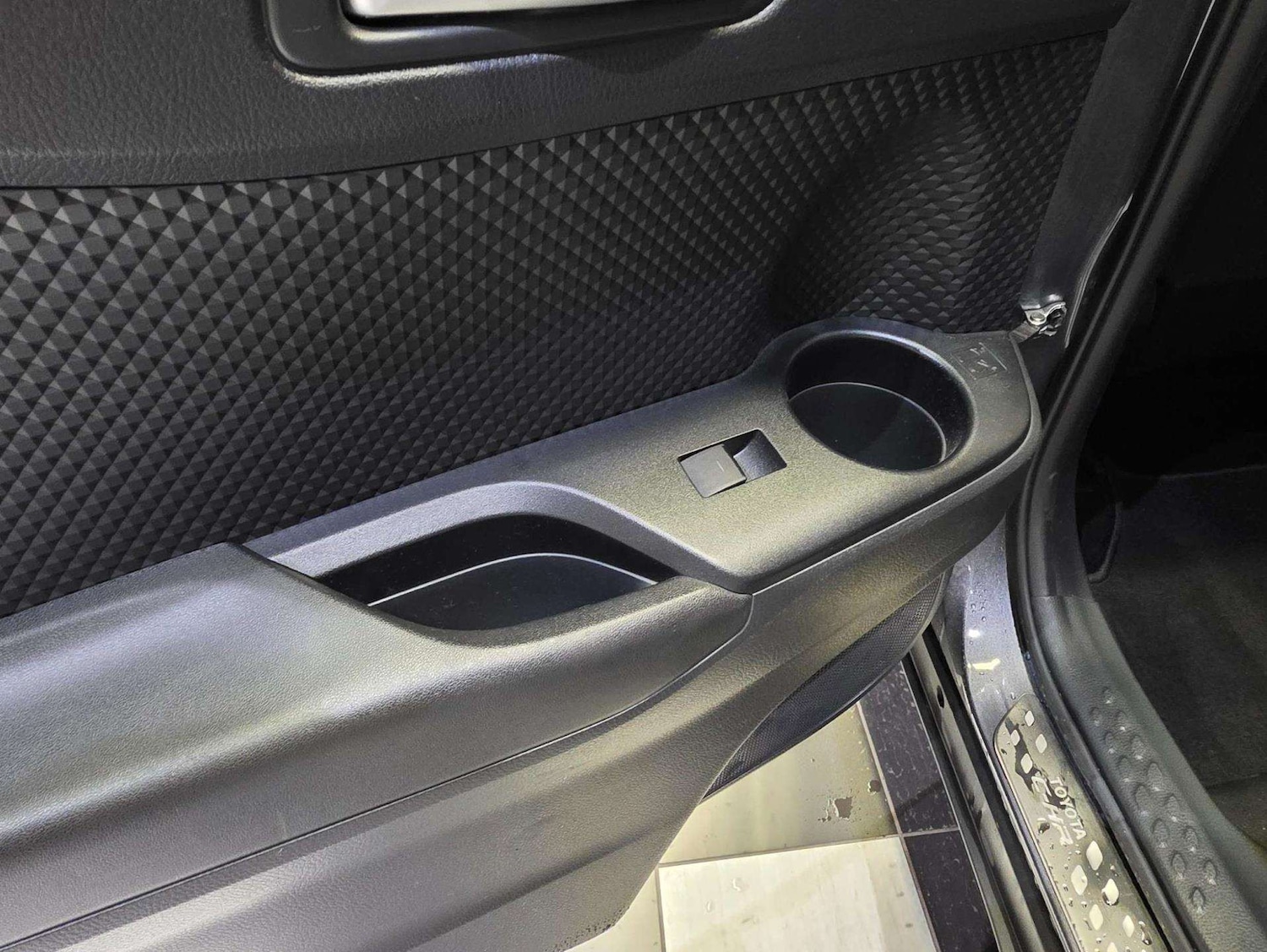 Used Toyota C-HR 2022 for sale - 77851494: Photo 34