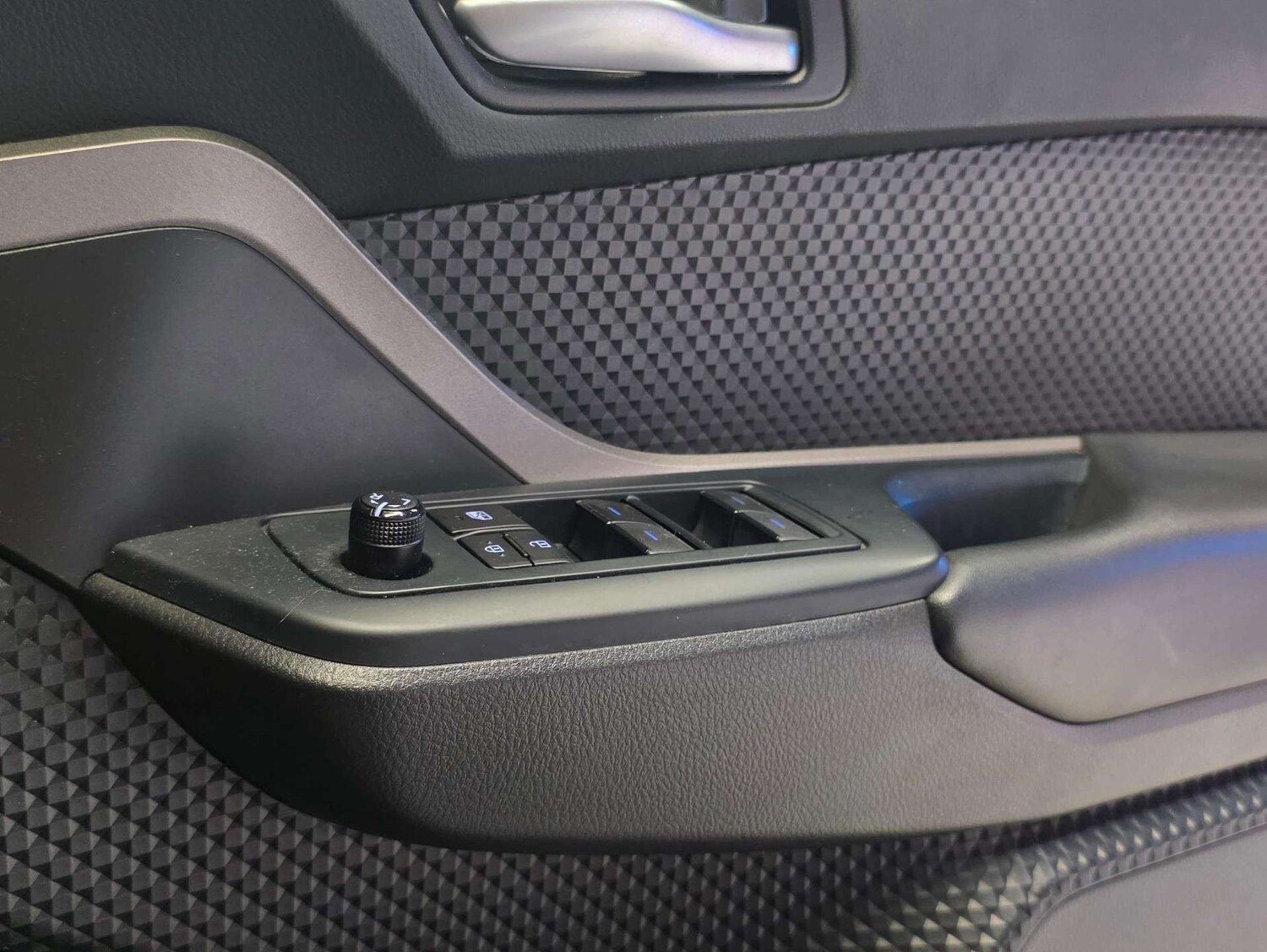 Used Toyota C-HR 2022 for sale - 77759399: Photo 29