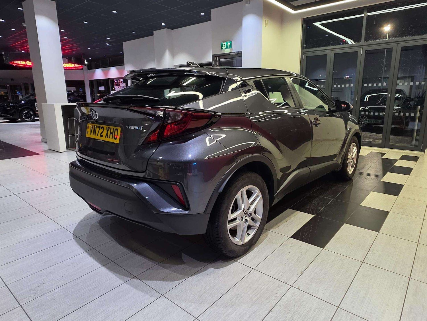 Used Toyota C-HR 2022 for sale - 77759399: Photo 4