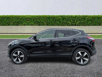 Used Nissan Qashqai 2017 for sale - 75731344: Photo