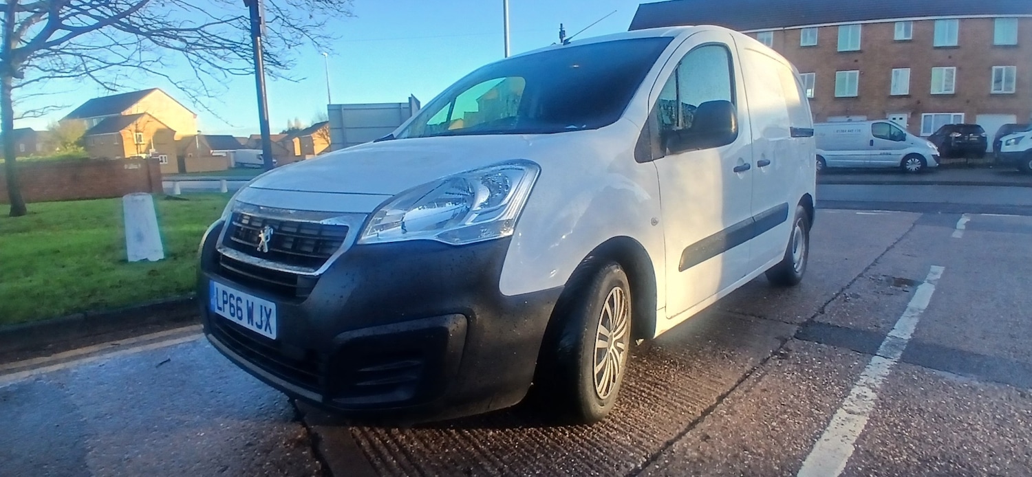 Used Peugeot Partner 2017 for sale - 76706110: Photo 3