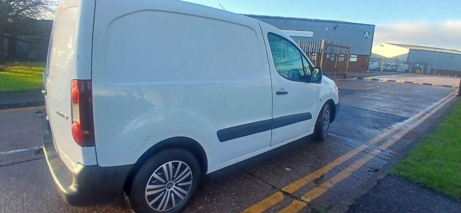 Used Peugeot Partner 2017 for sale - 76706110: Photo 5