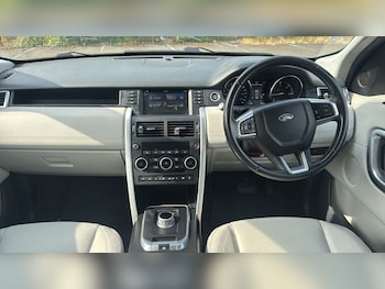Used Land Rover Discovery Sport 2016 for sale - 79307564: Photo