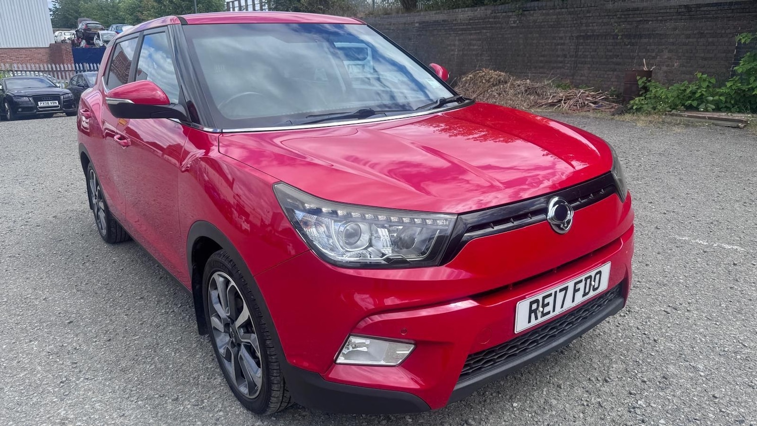 Used Ssangyong Tivoli 2017 for sale - 76135833: Photo 2