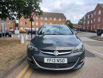 Vauxhall - Astra