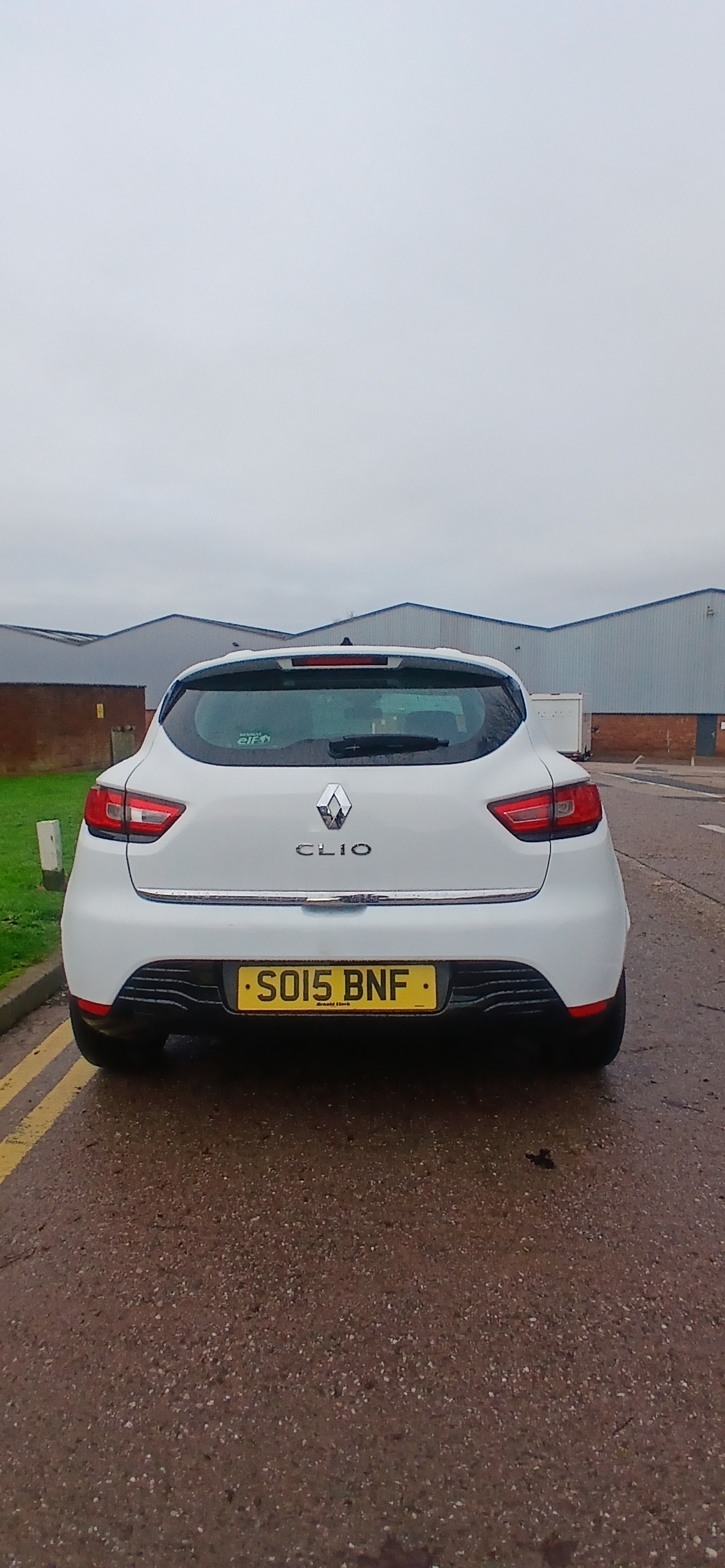 Used Renault Clio 2015 for sale - 76594762: Photo 2