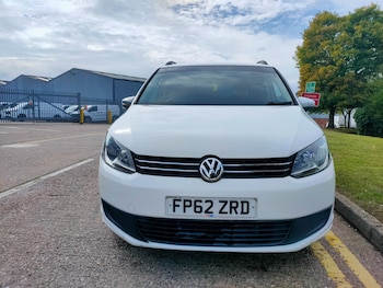Volkswagen - Touran