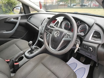 Used Vauxhall Astra 2013 for sale - 75376610: Photo