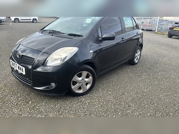 Used Toyota Yaris 2011 for sale - 77975997: Photo
