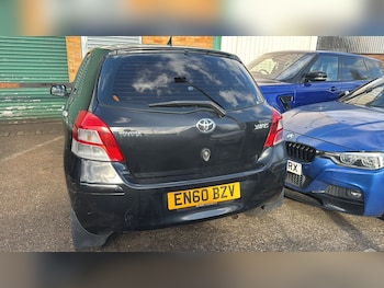 Used Toyota Yaris 2011 for sale - 77975997: Photo