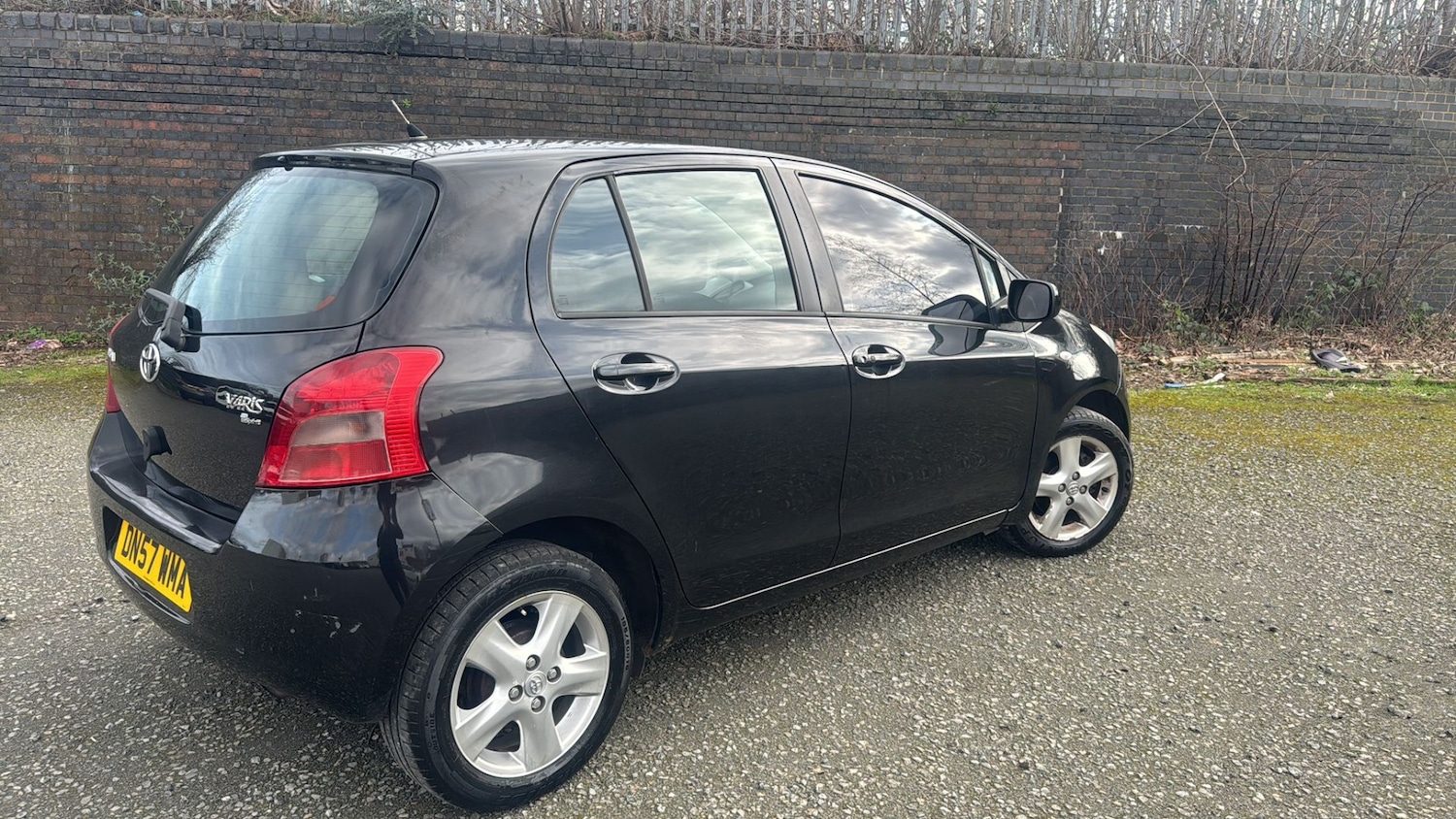 Used Toyota Yaris 2011 for sale - 77975997: Photo 5