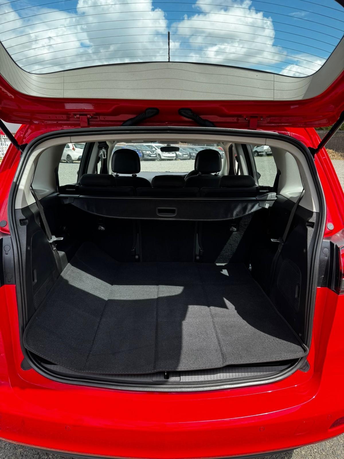 Used Vauxhall Zafira 2016 for sale - 76135810: Photo 3