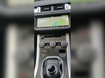 Used Land Rover Range Rover Evoque 2017 for sale - 79425348: Photo
