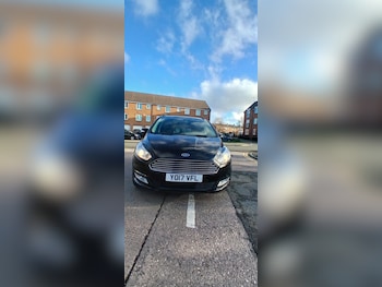 Used Ford Galaxy 2017 for sale - 77054834: Photo