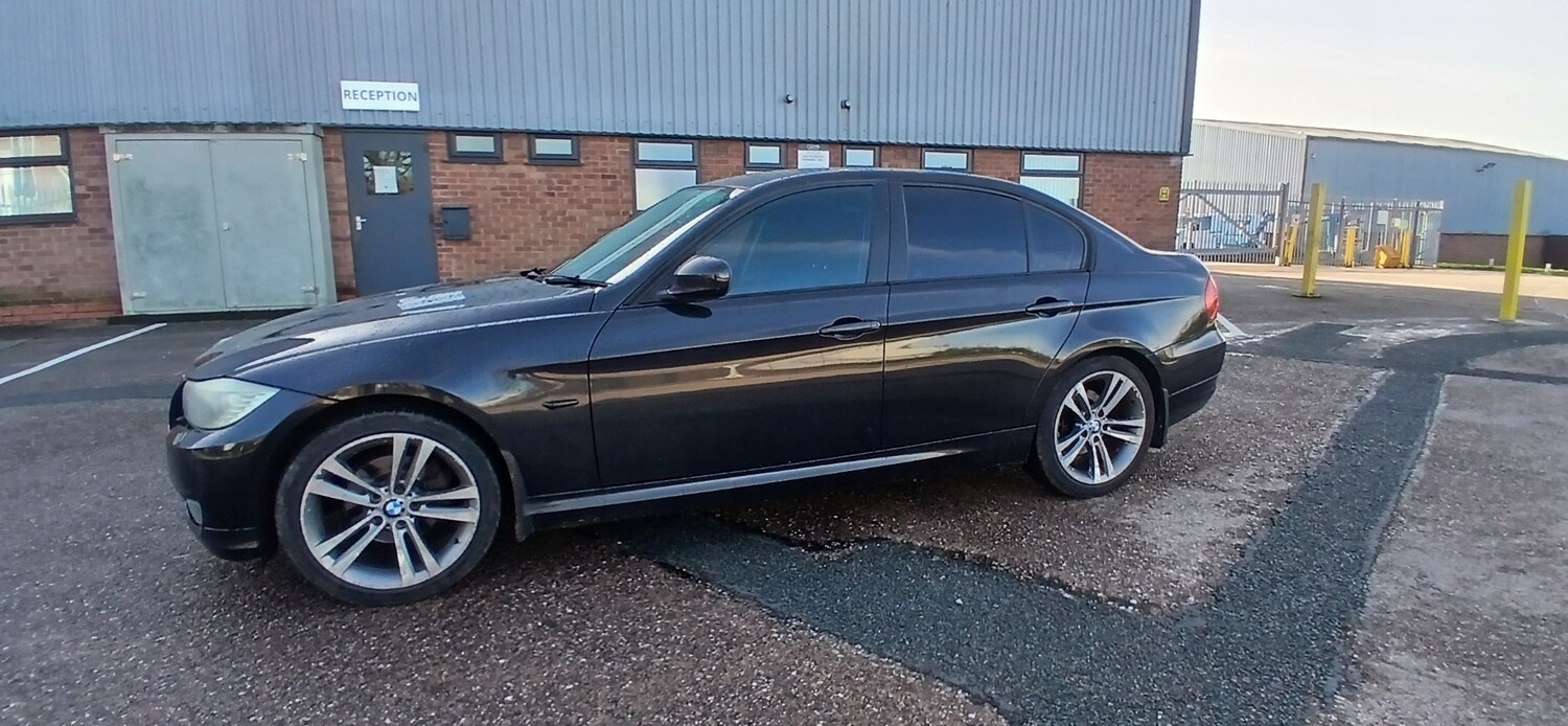 Used BMW 3 Series 2011 for sale - 77562499: Photo 3