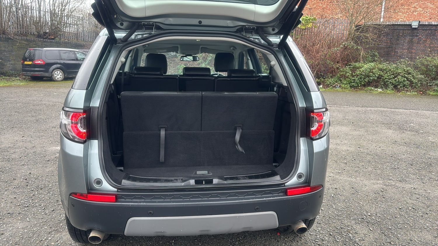 Used Land Rover Discovery Sport 2017 for sale - 77973814: Photo 4