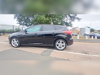 Used Ford Focus 2015 for sale - 76063950: Photo 4
