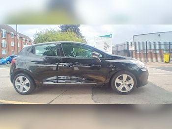 Used Renault Clio 2014 for sale - 76246046: Photo