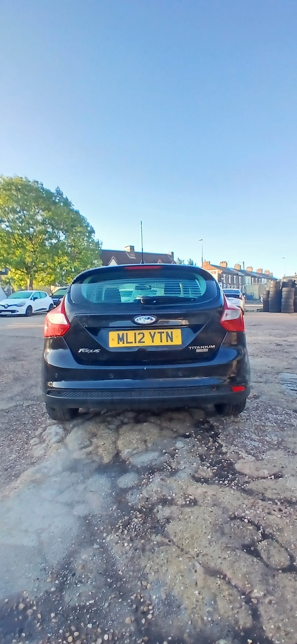 Used Ford Focus 2012 for sale - 76187330: Photo 2