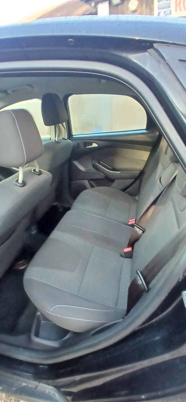 Used Ford Focus 2012 for sale - 76187330: Photo 5