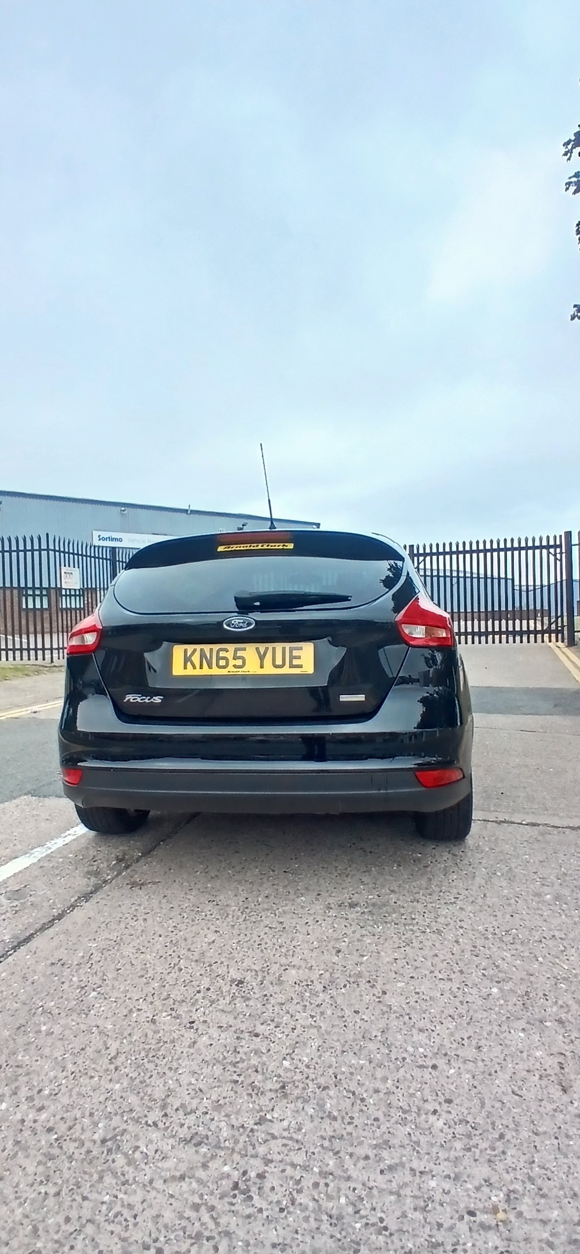 Used Ford Focus 2015 for sale - 76379663: Photo 2