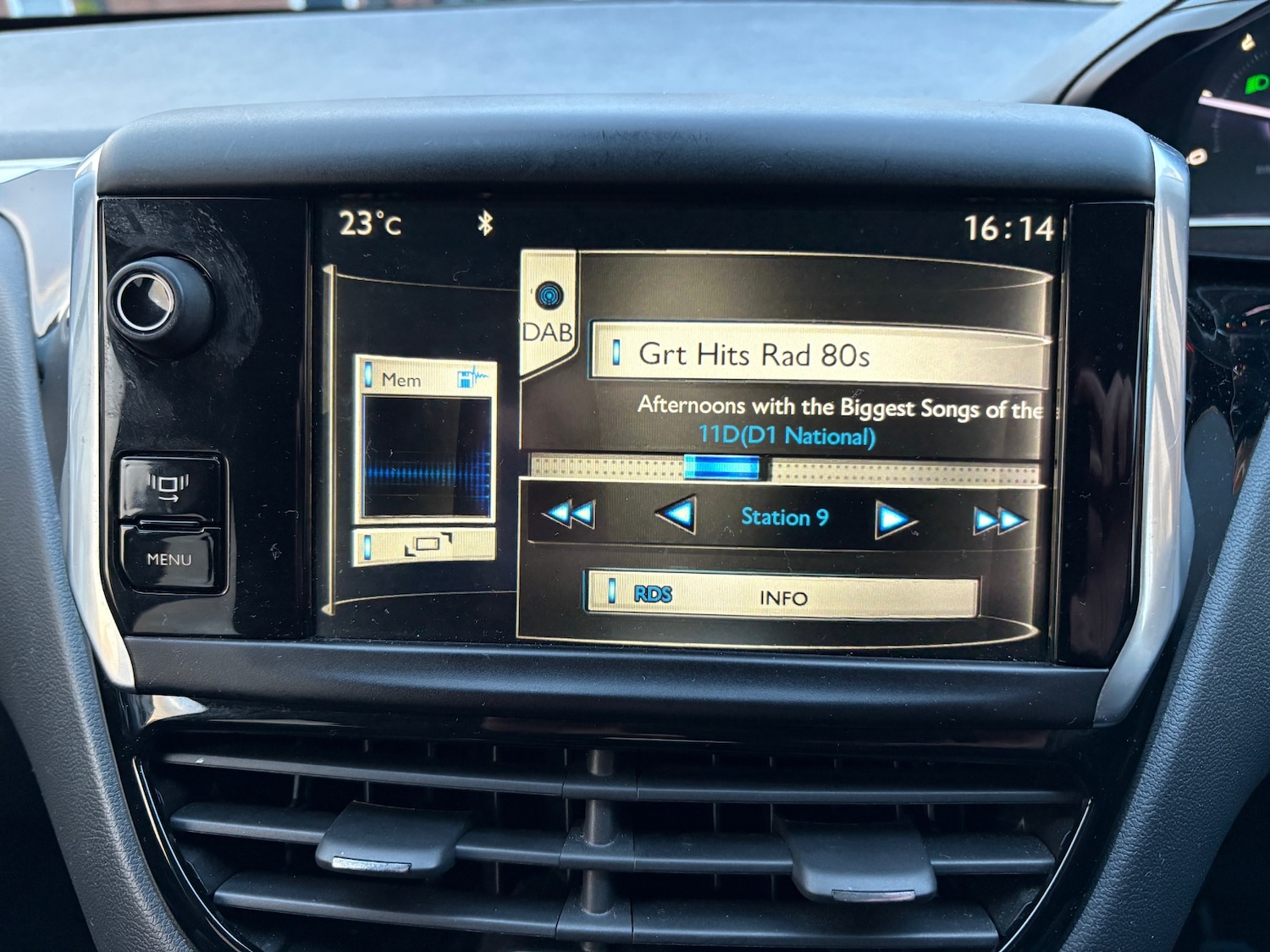 Used Peugeot 208 2014 for sale - 77354207: Photo 5