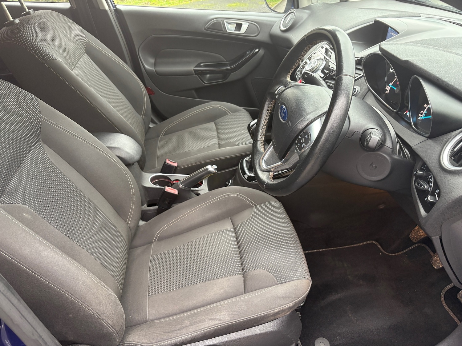 Used Ford Fiesta 2015 for sale - 77049301: Photo 11