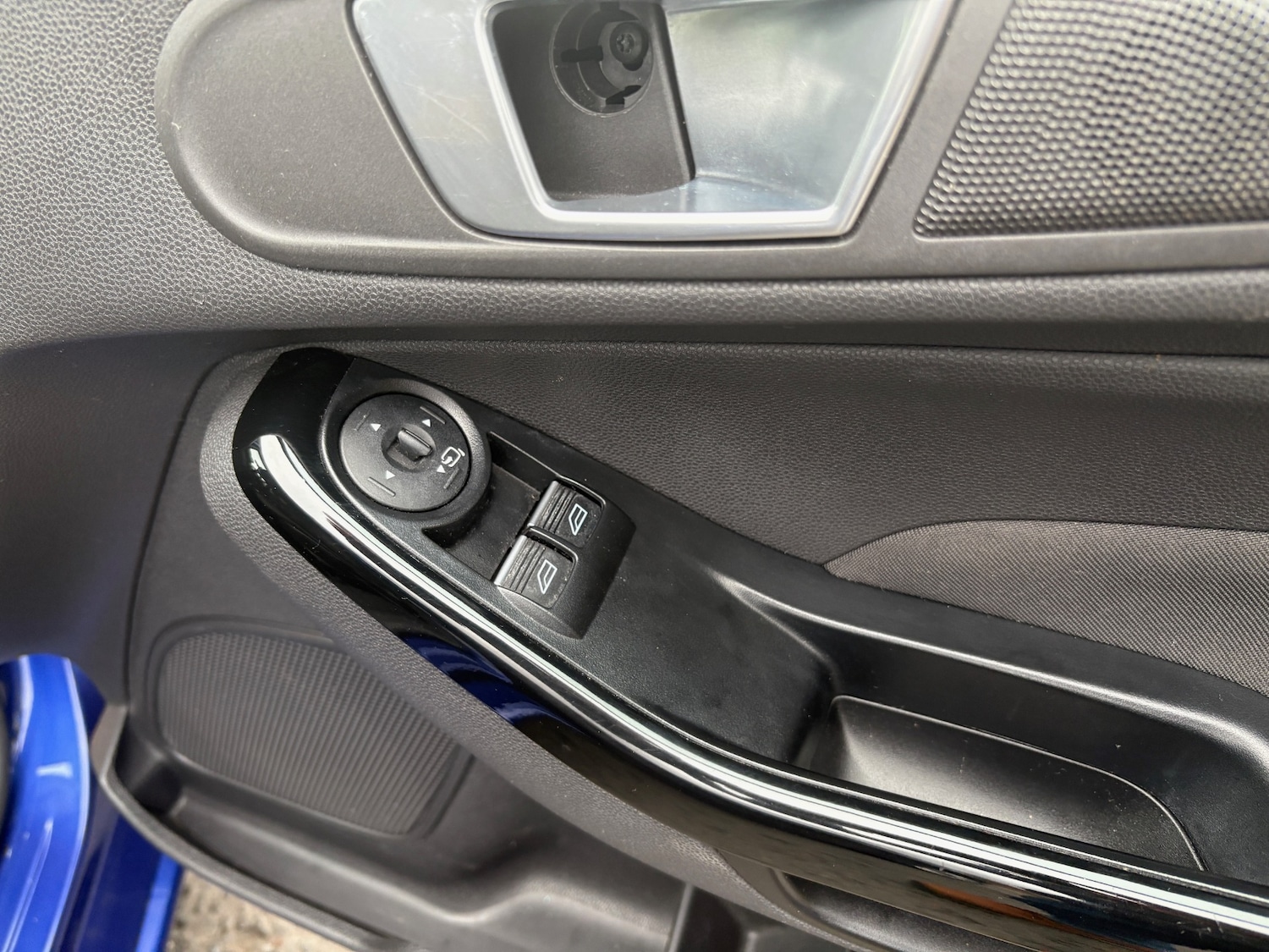 Used Ford Fiesta 2015 for sale - 77049301: Photo 15