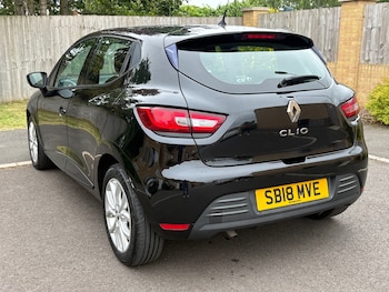 Used Renault Clio 2018 for sale - 79143632: Photo