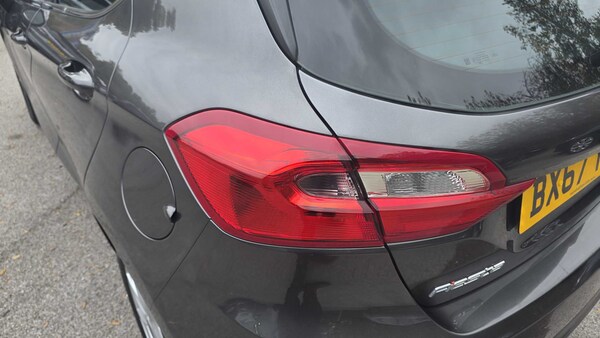 Used Ford Fiesta 2017 for sale - 76125957: Photo 35