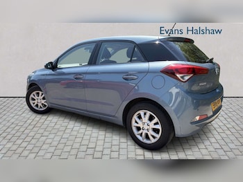 Used Hyundai i20 2016 for sale - 79052054: Photo