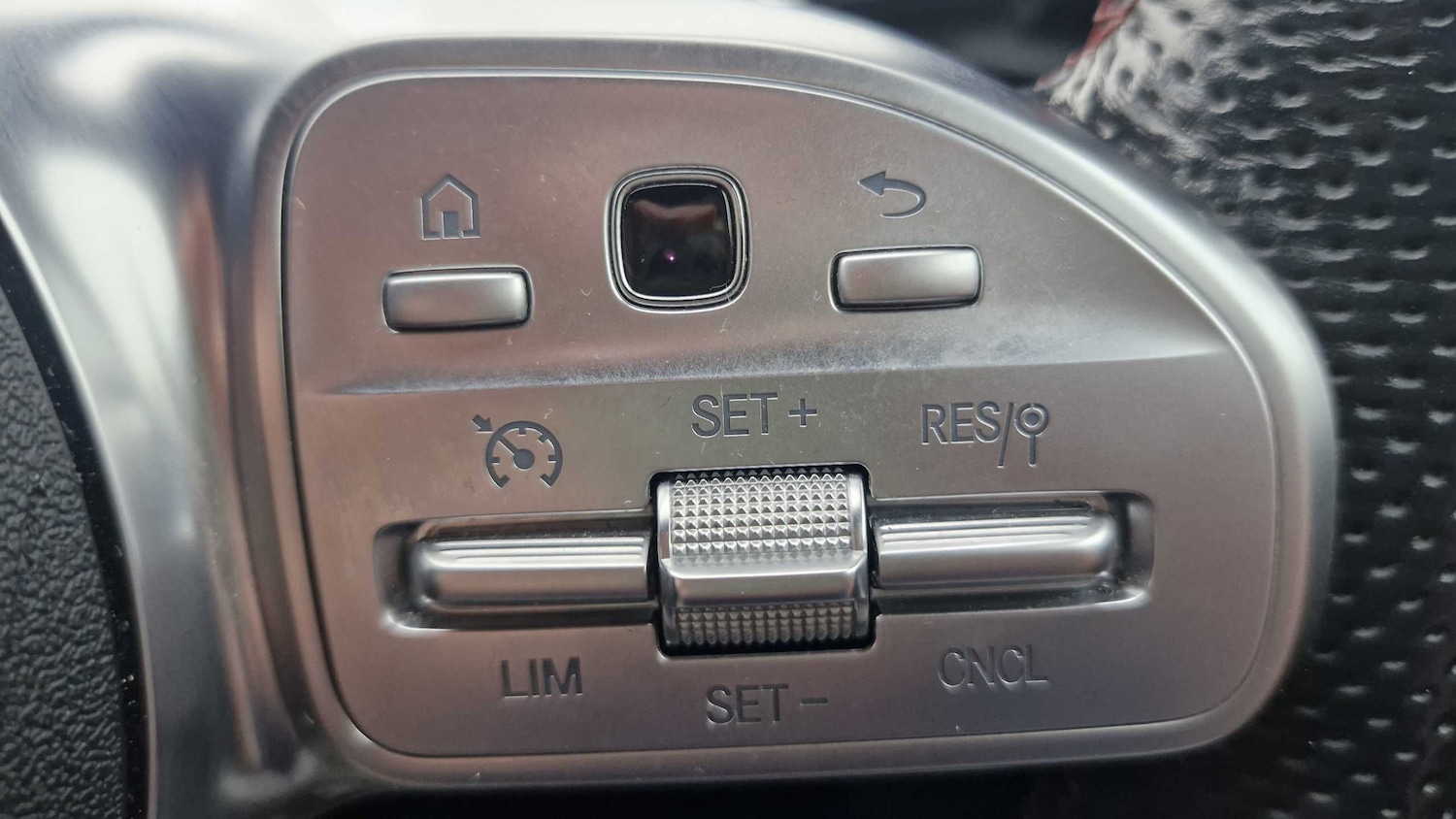 Used Mercedes-Benz A-Class 2020 for sale - 76298512: Photo 16