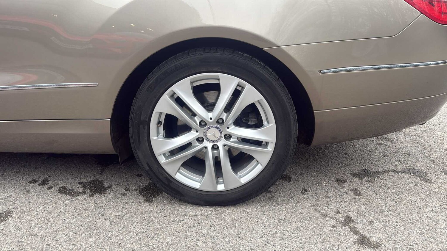 Used Mercedes-Benz E Class 2011 for sale - 78118763: Photo 7