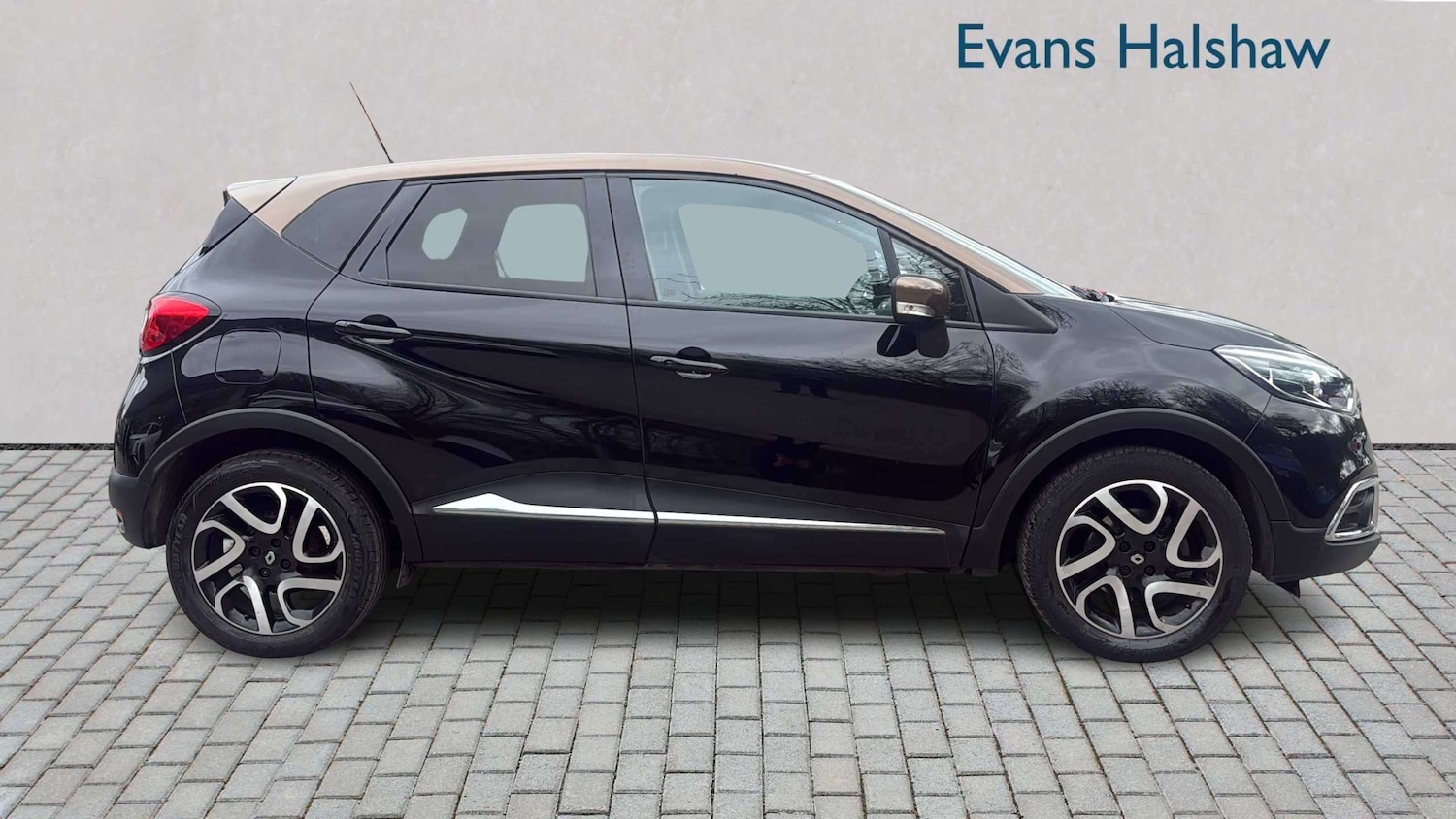 Used Renault Captur 2016 for sale - 78010135: Photo 4