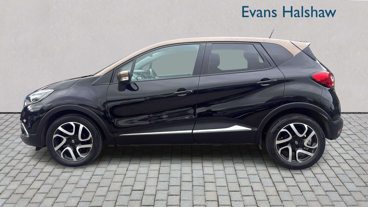 Used Renault Captur 2016 for sale - 78010135: Photo 6