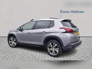 Used Peugeot 2008 2019 for sale - 78825198: Photo