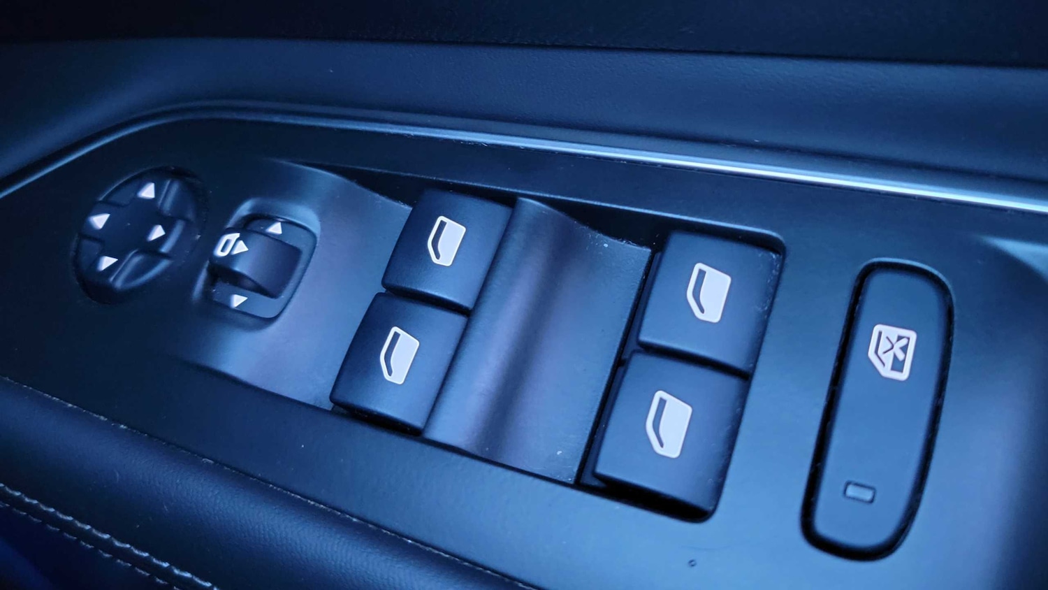 Used Peugeot 3008 2018 for sale - 76435646: Photo 27