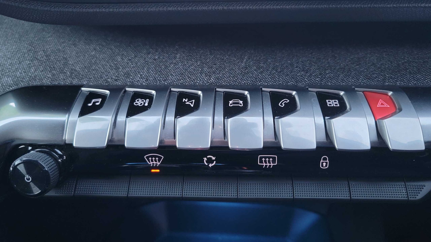 Used Peugeot 3008 2018 for sale - 76435646: Photo 28