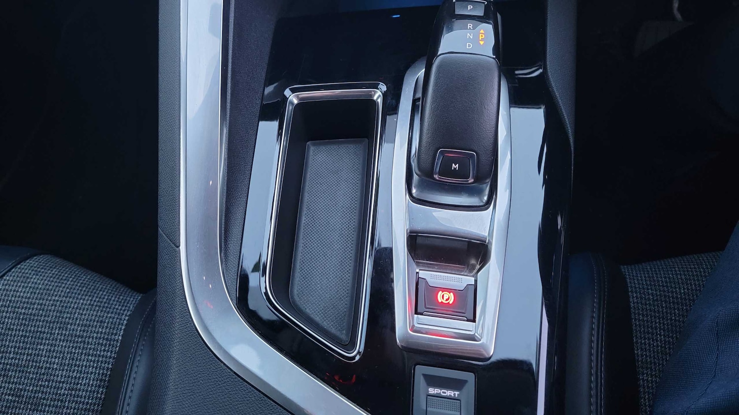 Used Peugeot 3008 2018 for sale - 76435646: Photo 29