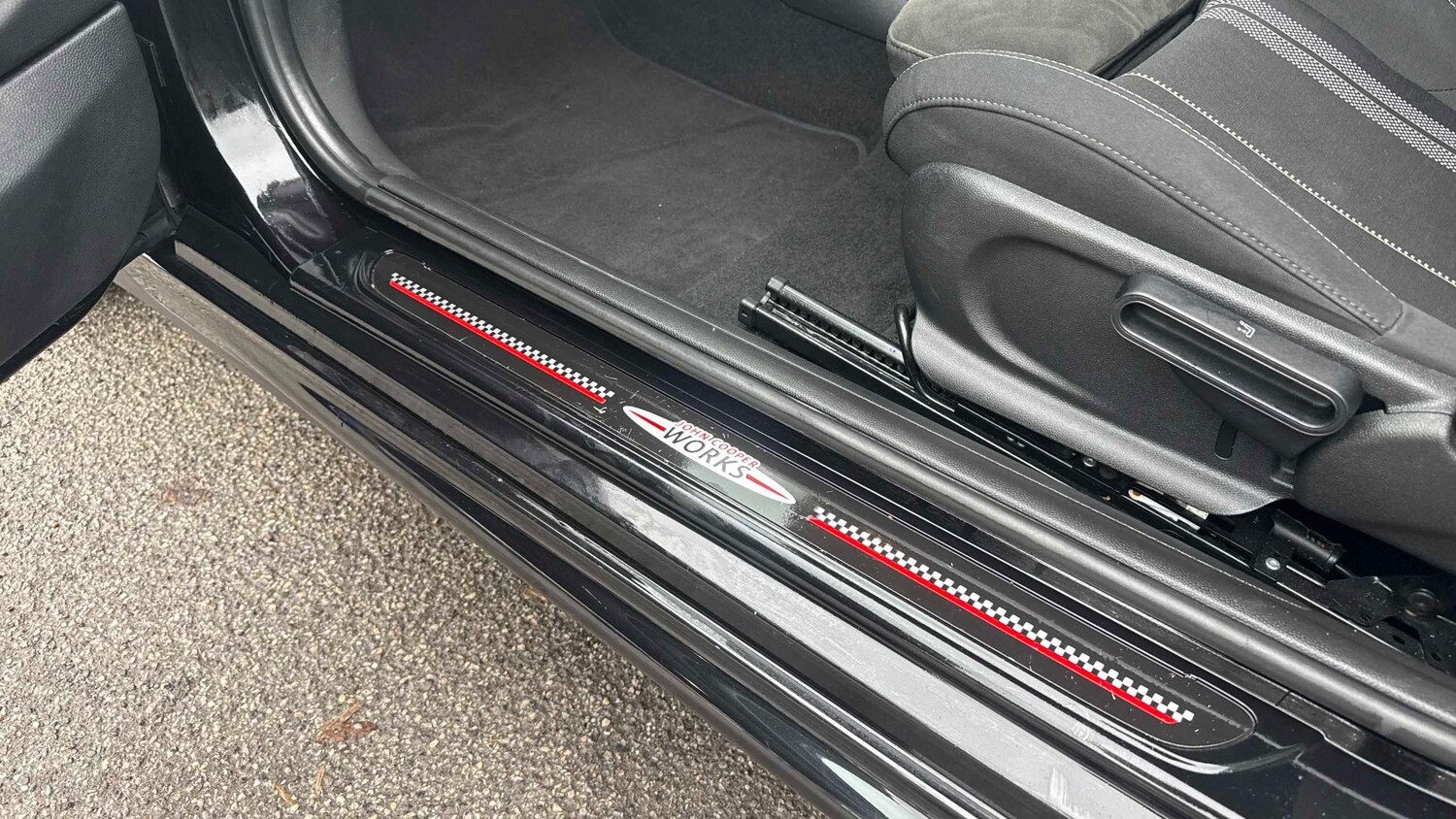 Used MINI Hatch 2019 for sale - 76929068: Photo 24