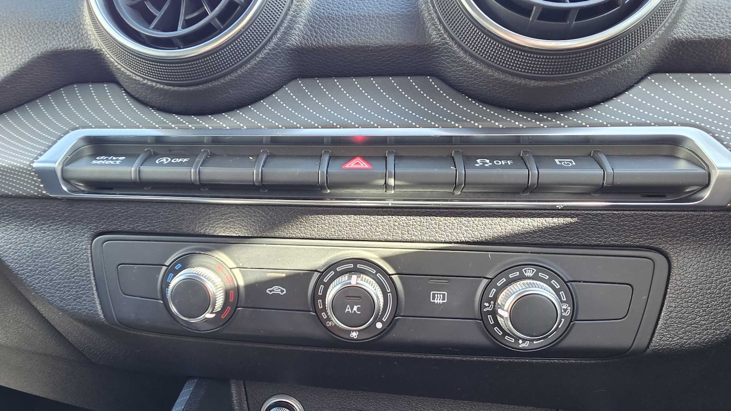 Used Audi Q2 2018 for sale - 76610544: Photo 18