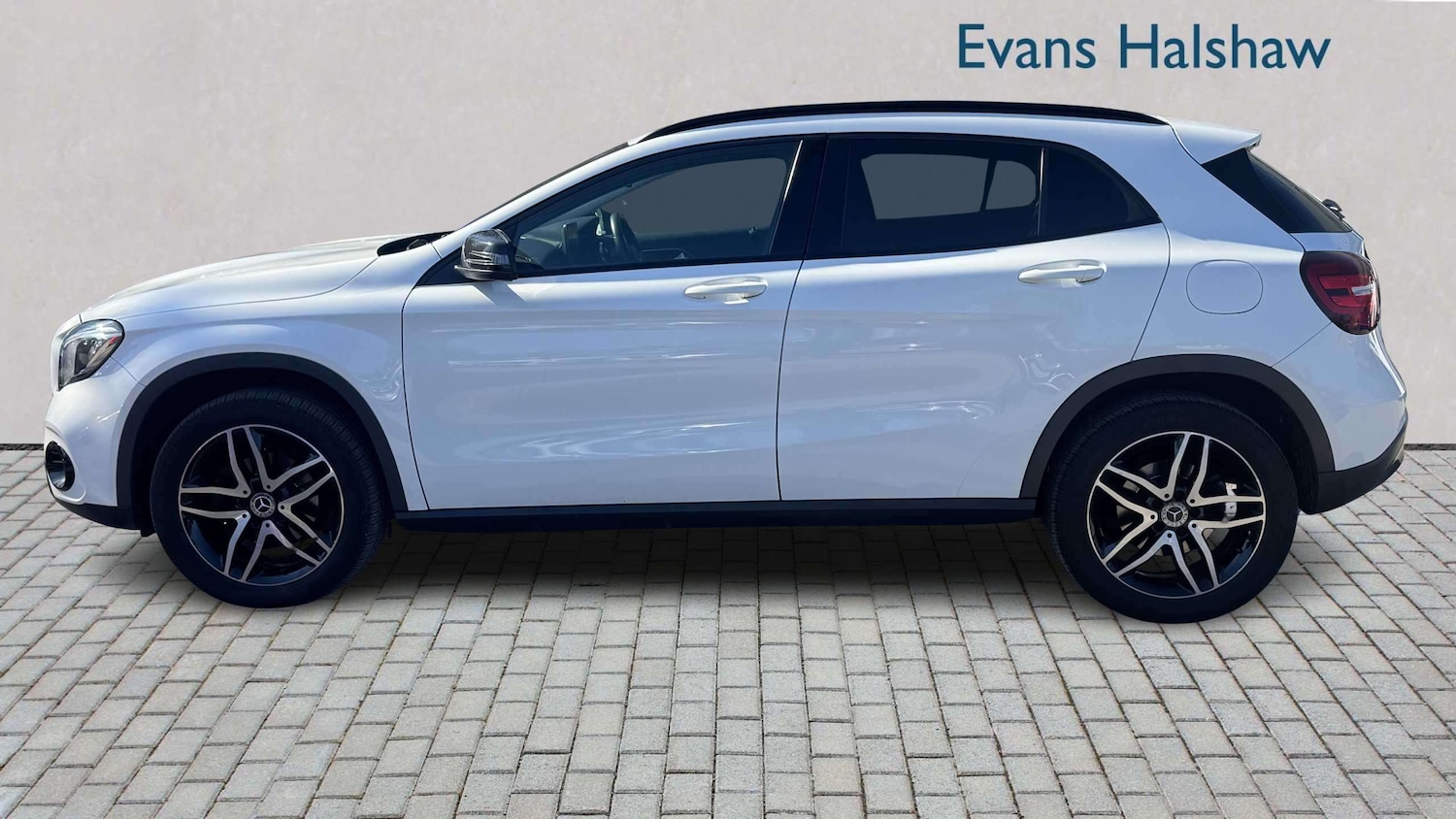 Used Mercedes-Benz GLA 2018 for sale - 77943307: Photo 6