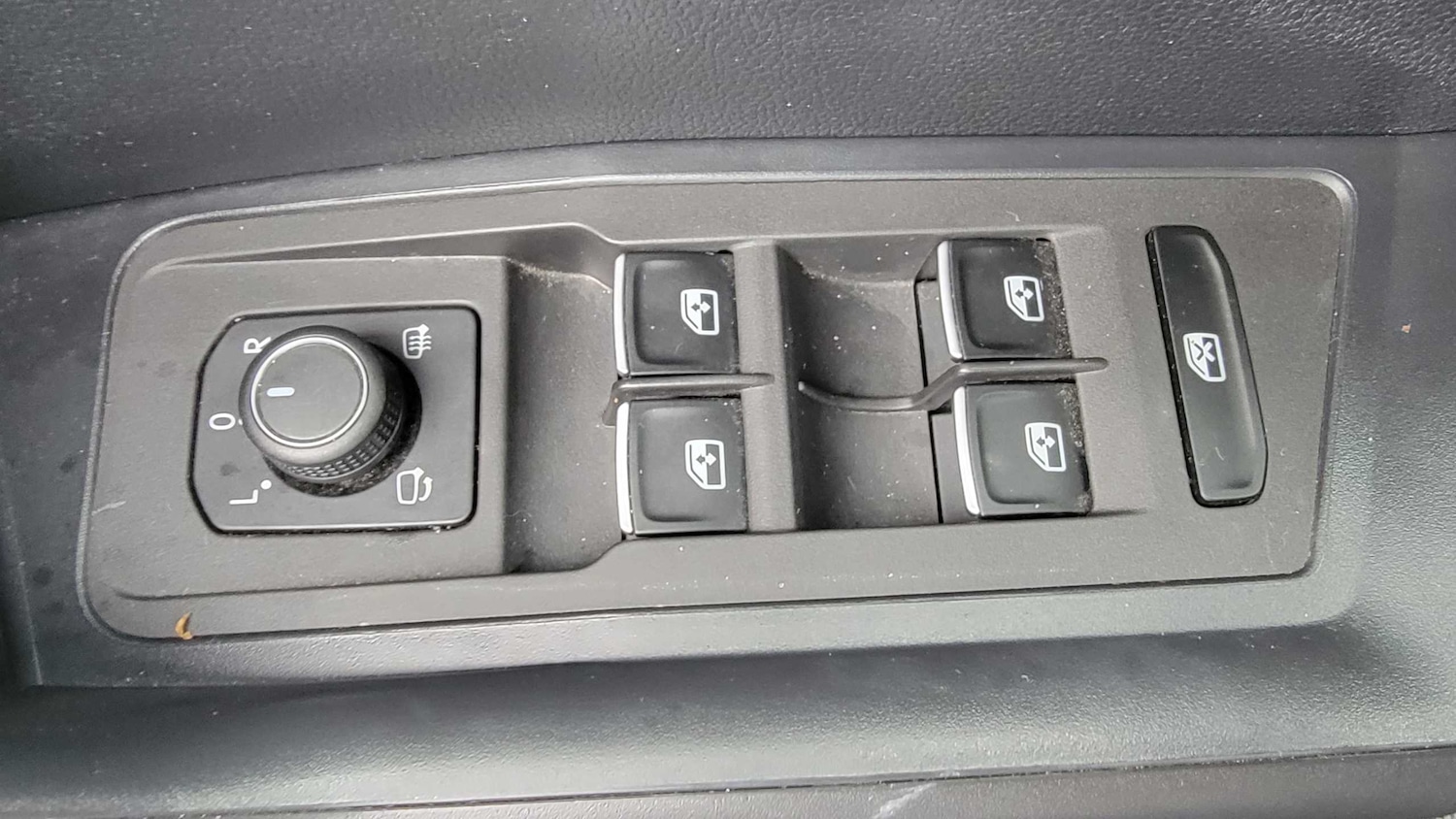 Used Volkswagen T-Roc 2019 for sale - 77044196: Photo 25