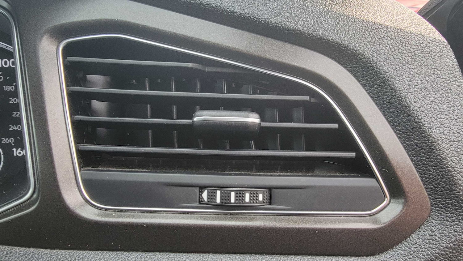 Used Volkswagen T-Roc 2019 for sale - 77044196: Photo 33