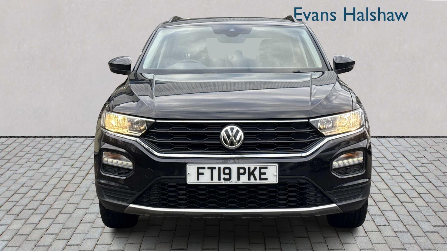 Used Volkswagen T-Roc 2019 for sale - 77044196: Photo 6